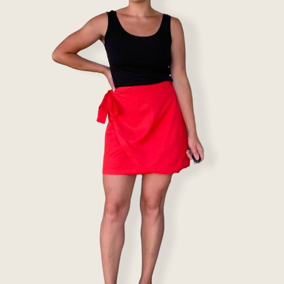 FASHION UNION Wrap Mini Skirt Red Size 4 Date Night Cute Holiday - Picture 2 of 10